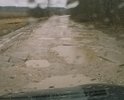 5км разбитой дороге, очевидно на память от событий на Ильинских рубежах. Не ремонтировалось десяток лет, но в администрации говорят, что все сделано и отремонтировано какой то участок 1 км до моста. хотя рядом с памятником огромная яма!