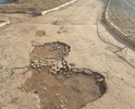 Во дворе полный хаос с дорогой , ночью можно сломать ноги по такой дороге.
