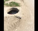 Неровная дорога, отсутствуют тротуары , разметка, торчащие и открытые люки