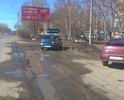 На Иркутском тракте (напротив дома № 100) на дороге выбоины.