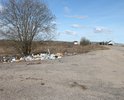 Дорога ведущая от д. Быльники со стороны трассы М1 в д. Корохоткино (до конечной автобусной остановки) на конец марта 2017 года имела ямы, выбоины и неровности. Жители д. Быльники на свои  обращения получали неоднократно из Департамента См. обл. по транспорту ответы согласно которым организация автобусного сообщения между Смоленском и д.Быльники до п.Корохоткино может быть организовано только после того как дорога будет приведена в удовлетворительное нормативное состояние. На дороге отсутствуют тротуары. Просим привести дорогу от д.Быльники в п. Корохоткино в надлежащее нормативное состояние и обеспечить организацию автобусного транспортного сообщения между Смоленском через д. Быльники  в д. Корохоткино (до конечной автобусной остановки), а также организовать в нас. пунктах д. Быльники и п. Корохоткино автобусные остановочные пункты.   Требуется ремонтные работы для организации автобусного сообщения.