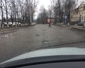 Центр города. Каждый год делают этот участок дороги, а лучше не становится. Весной снова ямы.