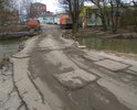 Очень убитый участок. Особенно от церкви до тц Свой. 
Возле тц частично залатали несколько ям. Но самый убитый участок это мост.
Нужен полноценный ремонт.