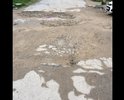 Разбитая дорога, которая очень опасна