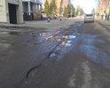 Дорожное полотно на данном участке по ул. Киевская нуждается в ремонте.