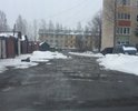Раньше на этом участке был хороший асфальт, сейчас все пришло в ненадлежащее состояние.