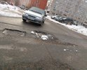 На участке от ул. 25 лет Октября до ул. Талалихина по ул. Рабочей многочисленные ямы. Капитальный ремонт похоже не дедлся более 10 лет. Большой трафик.