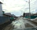 Многочисленный глубокие ямы на асфальте. Приходится объезжать по встречной полосе или обочине.
