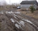 Подьехать к домам 6,17 невозможно,руководитель с.п Письяковское неоднократно обещает сделать подьезд к домам,но пока это только обещания.Если не дай бог пожар или вызов скорой,никто не подьедет,только трактор.