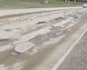 везде одно и то же. где же "жидкий асфальт " о котором писали в газетах и трубили по радио?