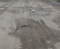 я уверен что всему этому есть обьяснение .Просто "жидкий асфальт" под действием солнца испарился