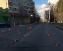 На улице уже более 10 лет не делаллся капитальный ремонт. Только латают и это до первого большого дождя. Дорога требует капитального ремонта