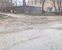 В начале улице Щорса, рядом с подстанцией №1 Скорой помощи требуется ремонт дороги.