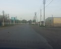 Дорога находится в плохом состоянии. Систематически проводится ямочный ремонт, однако при его помощи проблему уже решить нельзя-требуется полная замена полотна. Вышеупомянутый ямочный ремонт крайне некачественный (дорога разбивается в течении месяца и менее). Так-же, после дождей, на дороге образуются огромные глубокие лужи, водоотвод отсутствует полностью. Обочины не благоустроены