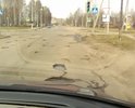 Несмотря на то, что по улице Малышковской ходит общественный транспорт, дорога в очень плохом состоянии, на улице производится только ямочный ремонт, причем достаточно редко.
