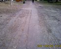 В парке дорога разрушена.