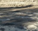 Дорога от города Катав-Ивановска до трассы М5 у города Усть-Катава давно нормально не ремонтировалась. Пытались делать только ямочный ремонт, но как весна все отвалилось. Как не объезжай, все равно по ямам. Обратите, пожалуйста, внимание на нашу дорогу. Здесь давно нужно полностью заменить покрытие на участке от Катав-Ивановск до поселка Орловка.