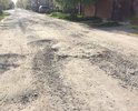 Отсутствие асфальта и бордюрного ограждения.