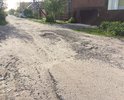 Отсутствие асфальта и бордюрного ограждения.