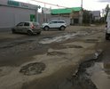 Дорожное покрытие в поселке Аметьево отсутствует полностью