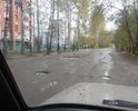 Вся дорога, как будто после артиллерийского обстрела, на фото примеры дороги. Дорога убита вдребезги