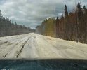 На протяжении участка где начинается Архангельская область и вплоть до Каргополя дороги нет, весной на легковушке не проехать, никто не чистит