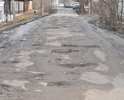 Очень плохой участок дороги по улице Павлова от Ленина до Софьи Перовской. Ремонт обещают уже несколько лет, на деле только засыпают щебнем