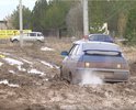 Полное отсутствие проезда легковому транспорту. Месиво грязи и застрявших машин. Жители паркуются в 50 метрах от дома.