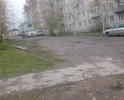 Участок дороги на ул.25 Октября разбита полностью, не возможно проехать к школе!!!