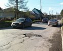 На данном участке дороги, примыкающей к главной улице северной части города (ул. Коммунистической), расположены важные городские социальные объекты: городской спорткомплекс и стадион, детский клуб, стационар ЦГБ, кроме того эта дорога ведет к лыжной базе и п. Красная Горка. Движение по дороге очень активное, но большое количество ям и выбоин, в том числе образовавшихся из-за некачественного ямочного ремонта в прошлом