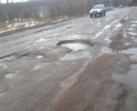 Крайне неудовлетворительное состояние дорожного полотна на отрезке 44 – 50 км Приморского шоссе Ленинградской области (от пос.Озерки до поворота на пос.Лужки). 
Состояние дорожного полотна не отвечает требованиям ГОСТ Р50597-93 «Автомобильные дороги и улицы. Требования к эксплуатационному состоянию, допустимому по условиям обеспечения безопасности дорожного движения».
