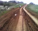 В дождливую погоду - только на тракторе.