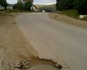 аварийный участок дороги Феодосия-Ялта на закрытом повороте