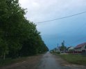 Начиная с поворота (от остановки) и до самой речки дорога в ямах настолько больших, что приходит объезжать по обочине