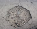 Дорога для уничтожения общественного транспорта, который и так редко заезжает в этот район. Владельцев общественного транспорта можно понять.