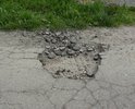 Дорога для уничтожения общественного транспорта, который и так редко заезжает в этот район. Владельцев общественного транспорта можно понять.