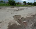 На дороге можно устраивать соревнования подготовленных внедорожников.