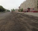 Горячий асфальт укладывали, несмотря на то, что среднесуточная температура – минус 15 градусов. Итог: асфальт по весне просто рассыпался.