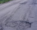 Дорога в сплошных ямах.Не делают даже ямочный ремонт.