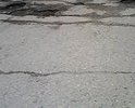 Разбитые дороги, яма на яме. Невозможно нормально проехать.