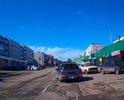 Улица давно требует хорошего ремонта.