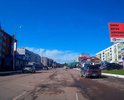 Улица давно требует хорошего ремонта.