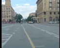 Покрытие автодороги, кстати, первой восстановленной улицы в Сталинграде, оставляет есть лучшего. Ремонта не было много лет, асфальт покрылся паутиной трещин различного масштаба, выпирающими заплатками и провалами.