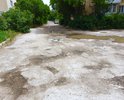 Школа в 50 метрах. После дождя плывут все