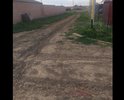 Добрый день. Собственно говоря, дороги как таковой с момента образования микрорайона еще не видели вообще. Просто застывшая грязь. После дождя проехать невозможно. Администрация в курсе проблемы, но никаких действий не совершается уже более 4 лет. Множественные, так называемые, "управляющие организации" предлагают все сделать за свой счет, делали, отсыпали, но дорога приходит в негодность. Часть дороги по переулку Рождественскому по "тихому согласию" государственных структур находится в "частной собственности" оформленное под ИЖС (и это в границах города!), однако проблему никто не решает и по всей видимости и не собирается. Были направлены заявления в прокуратуру по данному вопросу неоднократно, заявления переадресованы в регистрирующие органы, которые признают нарушения, однако исправлять никто ничего не хочет, прокуратура бездействует, администрация ссылается на бумажки. Просим содействия в устранении "барьеров" на данном участке дороги. Спасибо