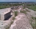 В 2015 году начали ремонт дороги соединяющей х. Сотникова с г. Невинномысском все жители работают в городе. По этой дороге до города 5 км. Но в 2016 году работа так и не была завершена, на том участке где нет асфальтового покрытия начались оползни из за дождей. Дорога два раза осыпалась , а там высота приличная. Дорогу огородили блоками , но увы в нынешнем году и они уползли в пропасть. Сейчас дорогу перегородили совсем, но местные жители их отодвинули и продолжают ездить ,рискуя жизнями своими и пассажиров. В объезд до города 30 км по таким же убитым дорогам через Усть невинку. Так что вот так . Приезжайте посмотрите , очень интересно.