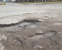 Улица Тургенева между магазином Ассорти и ларьком с шаурмой - сплошные ямы внушительных размеров.