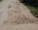 Дорога рядом с домом находится в ужасном состоянии, огромные ямы, невозможно ездить, очень просим Вас повлиять на ремонт дороги