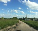 Это даже дорогой назвать нельзя, асфальта нет даже как такового