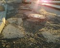 Одинцовские власти в течение трех лет отказываются ремонтировать дорогу по адресу МО, Одинцово, Триумфальная, 4, ссылаясь на то, "что дороги  микрорайона «Гусарская баллада» на баланс городского поселения Одинцово не переданы, в связи с чем  Администрация городского поселения Одинцово не в праве выполнять какие либо  работы по ремонту и благоустройству  на испрашиваемой территории, так как это будет признано не целевым использованием бюджетных средств. "
Прошу содействия в решении данной проблемы по существу.